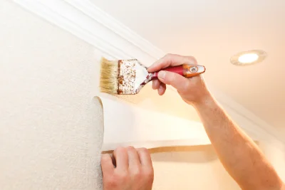 Pose de papier peint à Oissel — revêtements muraux et toiles de verre